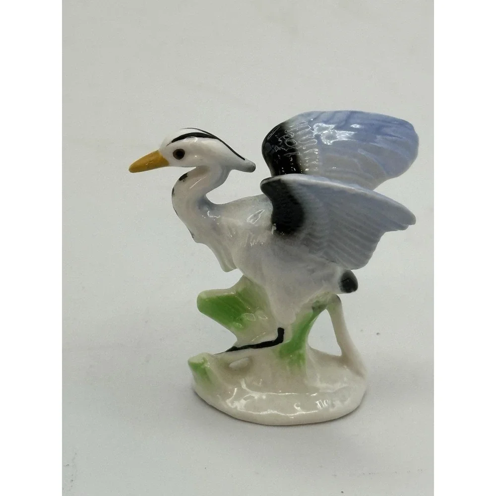 Vintage Sanyo Bone‎ China Bird Figurine Japan Mid Century